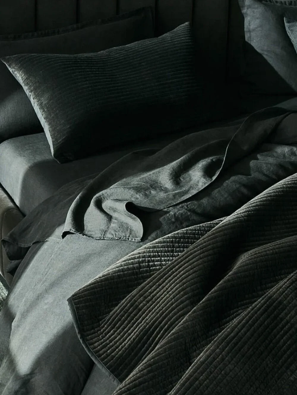 NEW!!! Exclusive Classic European Linen Forest Green King Sheet Set